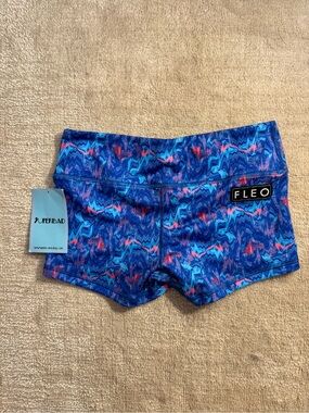 NWT fleo shorts